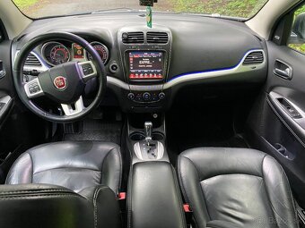 Predám FIAT FREEMONT 4x4 2.0L 125kW 7miestna verzia - 7