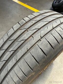 Predám 4x pneu Hankook Ventus Evo SUV K137A 235/50 R19 99V - 7