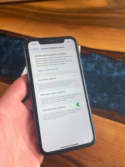 iPhone 11 64gb Space Gray - 7