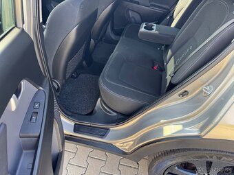 Vymením Sportage 2.0 CRDI 4x4 100 kw A/T Panorama - 7