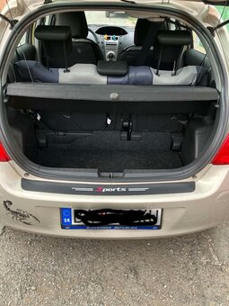 Toyota Yaris - 7