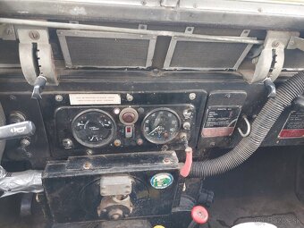 predám Land Rover 88 - Lightweight - 7
