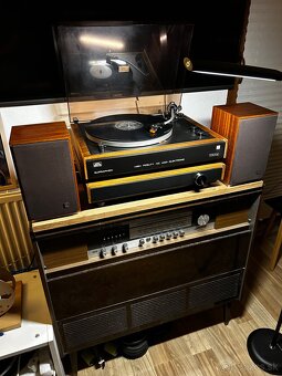 Zostava Tesla Gramofonu, zosilnovača s reproduktormi - 7