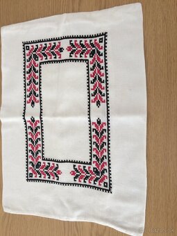 Ručne vyšívané obliečky na vankúš - 7