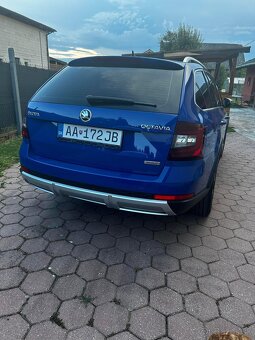 Škoda scout 3 generácia v nevydanej farbe - 7