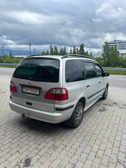 Ford galaxy - 7