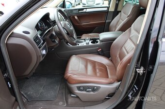 Volkswagen Touareg 3,0 TDi V6 176 kW 4 MOTION - 7