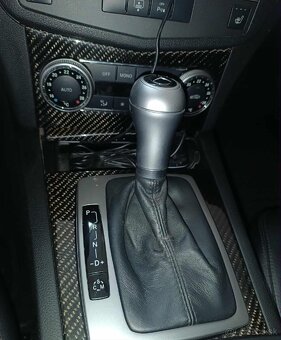 Mercedes-Benz C trieda W204 AMG paket Sedan 2010 - 7