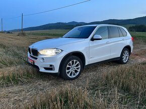 BMW X5 2017  3.0 - 7