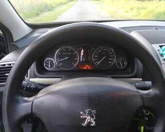 Predám Peugeot 407. 1.8b. tv 2006 - 7