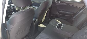 Kia Ceed SW 1.6 CRDi MHEV Gold A/T Možný Leasing - 7