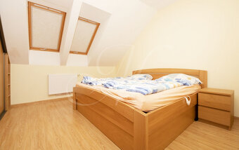 Prenájom  4 izbového bytu - 7