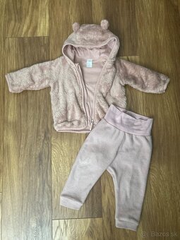 Balík dievčenského oblečenia vel 74 - 7