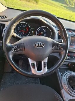 KIA SPORTAGE 2.0 CRDI 4WD - 7