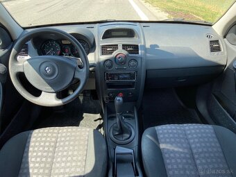 RENAULT MEGANE 1.4i 16V - 7