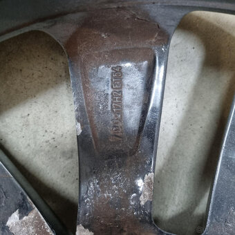 Hliníkové Volkswagen disky 5x112 R17 7J ET54 - 7
