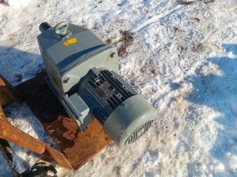 Priama prevodovka s elektromotorom 1,1kW - 7