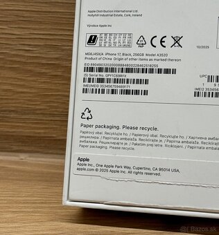 Apple iPhone 17 256GB, Black - 7