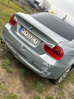 BMW E90 320d - 7