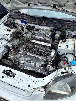 Honda civic 6g - 7