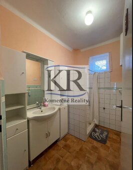 Na predaj – rodinný dom s veľkým pozemkom, Veľké Úľany, ul. - 7