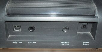 Yamaha PSR E423 - 7
