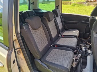 Predám nepojazdný VW Sharan - 7