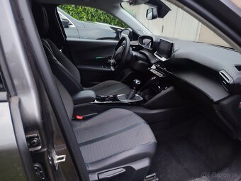 Peugeot 2008 1,2 ,benzin 130ps r.v 2021 - 7