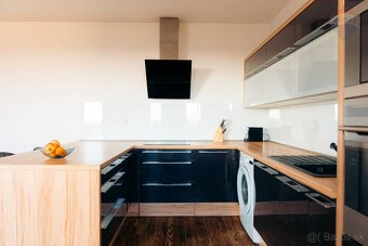 4-izbový byt (82 m²) s dvomi balkónmi v Rajke - 7
