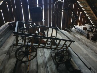 Predam maly dreveny voz rebrináčik. - 7