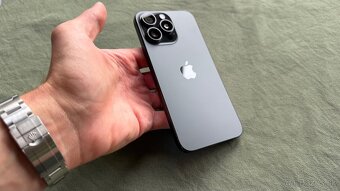 Apple iPhone 15 Pro Max – 256 GB – ako nový - 7