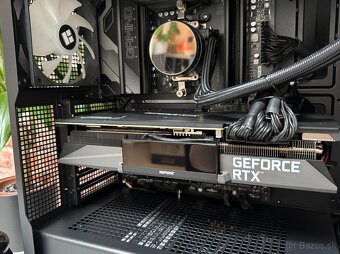 Ryzen 9 7950X\32GB\RTX 3080\SSD\1300W Zdroj - 7