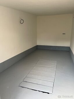 Garáž po rekonštrukcii,(Odborárov-Mieru) - 7