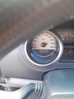 Predám Suzuki Ignis 1.3 benzin - 7