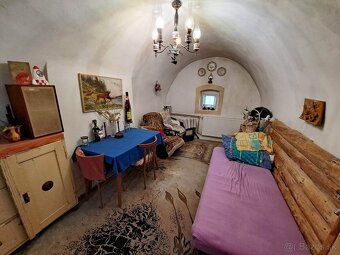 Historický rodinný dom, s veľkým pozemkom, Mošovce. - 7