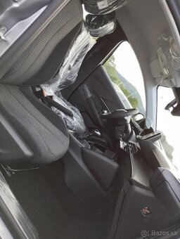 Peugeot 208 STYLE - 1.2 PureTech 74kw, NOVÉ VOZIDLO v záruce - 7
