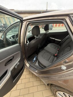 Kia Ceed Hatchback 1.4 73,6 kW - 7