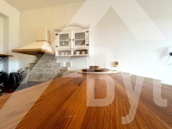 KOMPLET ZARIADENÝ VEĽKÝ APARTMÁNOVÝ BYT S VÝHĽADOM NA TATRY - 7