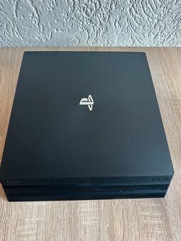 PS4 Pro 1TB - 7