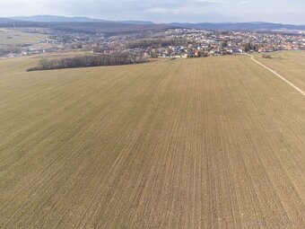 Pozemok v obci Lorinčík, len 10 minút od Košíc. - 7