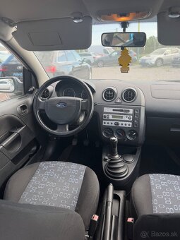 Ford Fiesta - 7