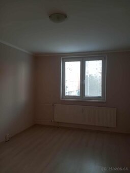 Prenájom 3 izbový byt - 7