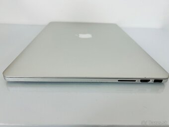Apple MacBook Pro - 7