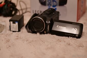 Predám Canon HF M36 - 7