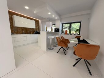 NA PREDAJ LUXUSNE ZARIADENÝ PRIESTRANNÝ BYT - 7