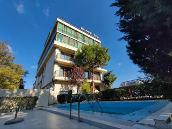 EXKLUZÍVNE Celé poschodie s 6 jednoizbovými apartmánmi - 7