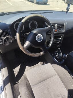Predam VW GOLF 4 1.6 FSI - 7