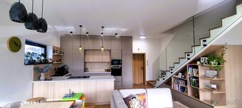 Vkusný,praktický 2-podlažný RD,Šalgovik-Sovia ul,okr.Prešov - 7