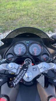 Honda cbr125r - 7