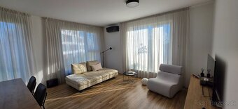 Luxusný zariadený 2 izbový byt Malinovo Tri vody - 7